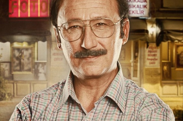 Aşk Tesadüfleri Sever Fotoğrafı