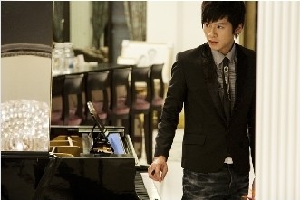 Senin Yüzünden Fotoğrafı