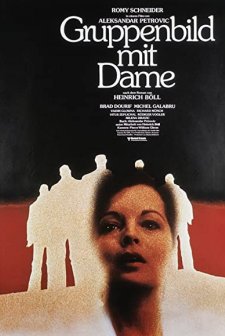 Group Portrait With A Lady (1977) afişi