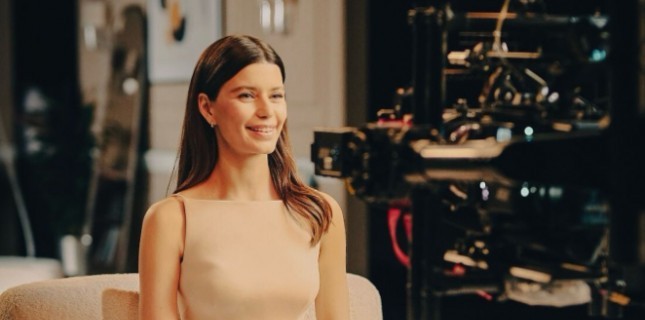 Beren Saat, "Gizli Dolap" Filmiyle Geri Dönüyor!