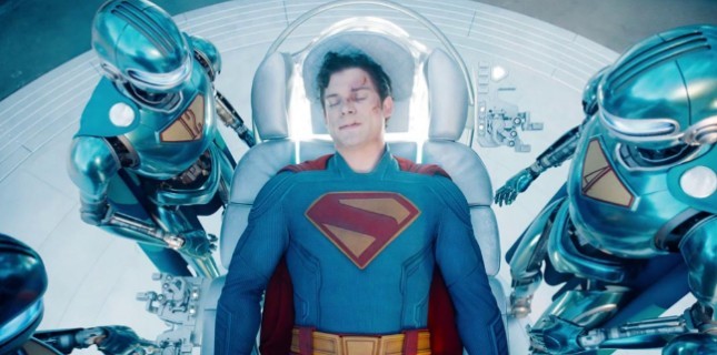 Superman'den Beş Dakikalık Özel Tanıtım Videosu!