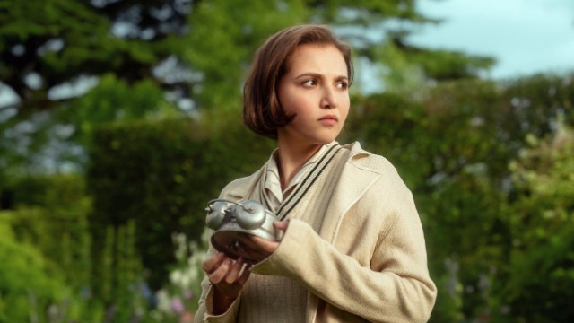 "Agatha Christie - Yedi Kadran" Dizisinden İlk Fragman!