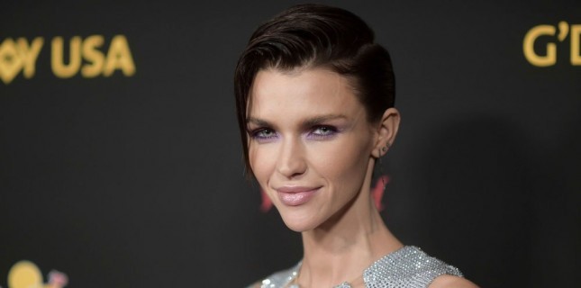 Ruby Rose DC Evreni İçin Batwoman Kostümünü Giyecek