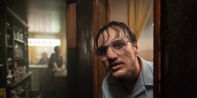 Fatih Akın’ın Yeni Sürprizi “Altın Eldiven” den Türkçe Altyazılı Fragman!