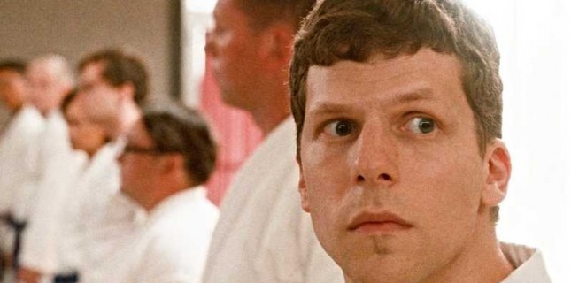 Jesse Eisenberg ve Imogen Poots’u Bu Yıl İçerisinde İkinci Kez Beraber İzleyebileceğimiz The Art of Self-Defense’in Posteri Yayınlandı