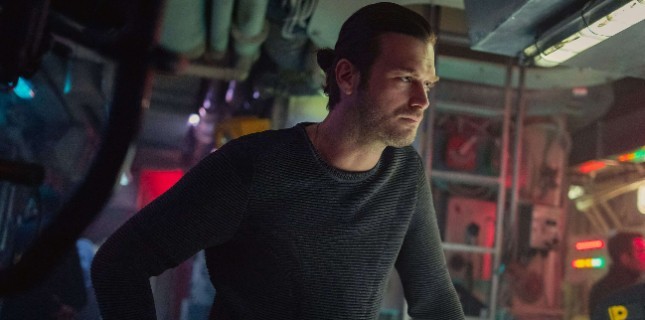 Kıvanç Tatlıtuğ’lu Netflix Dizisi “Yakamoz S-245”ten İlk Uzun Fragman!