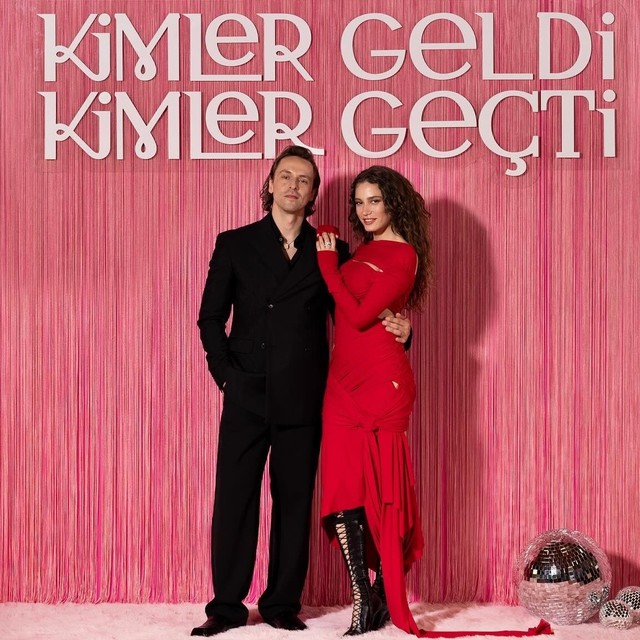 Metin Akdülger ve Serenay Sarıkaya Metin Akdülger ve Serenay Sarıkaya