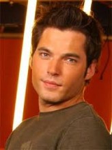 Tim Rozon fotoğrafı