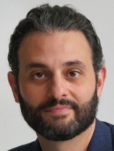 Arian Moayed fotoğrafı