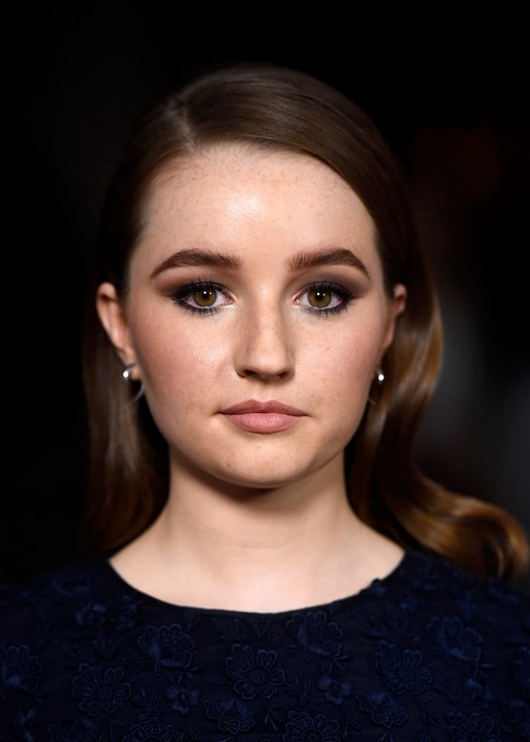 Kaitlyn Dever fotoğrafı