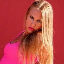 Begüm Öner Fotoğrafı