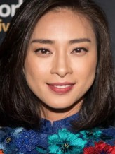 Veronica Ngo fotoğrafı