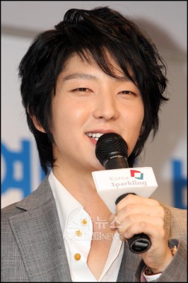 Lee Jun-ki Fotoğrafı