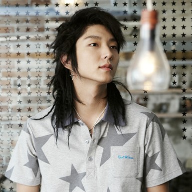 Lee Jun-ki Fotoğrafı