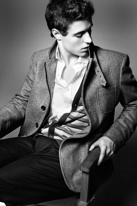 Max Irons Fotoğrafı