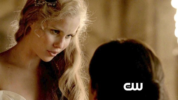 Claire Holt Fotoğrafı