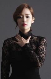 Yoon Ah-Jung fotoğrafı