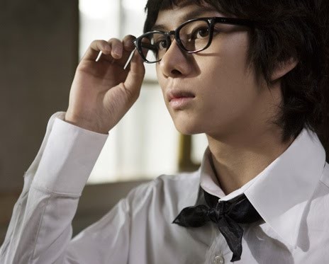 Kim Hee Chul Fotoğrafı