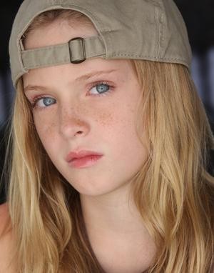 Saxon Sharbino Fotoğrafı