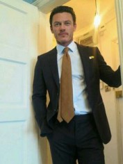 Luke Evans Fotoğrafı