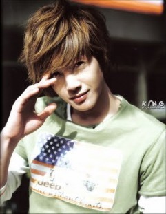 Kim Hyun Joong Fotoğrafı