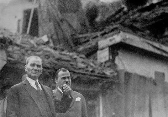 Mustafa Kemal Atatürk Fotoğrafı