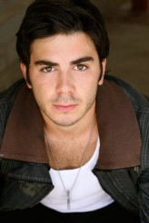 Grant Rosenmeyer fotoğrafı