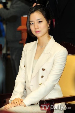 Moon Chae-won Fotoğrafı
