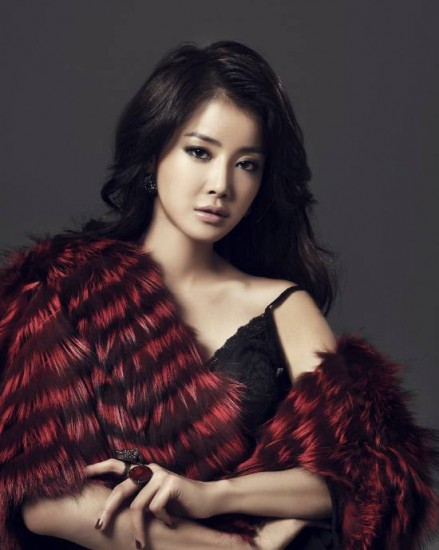 Lee Si-young Fotoğrafı