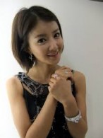 Lee Si-young Fotoğrafı