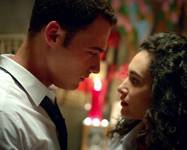 Hande Doğandemir Fotoğrafı