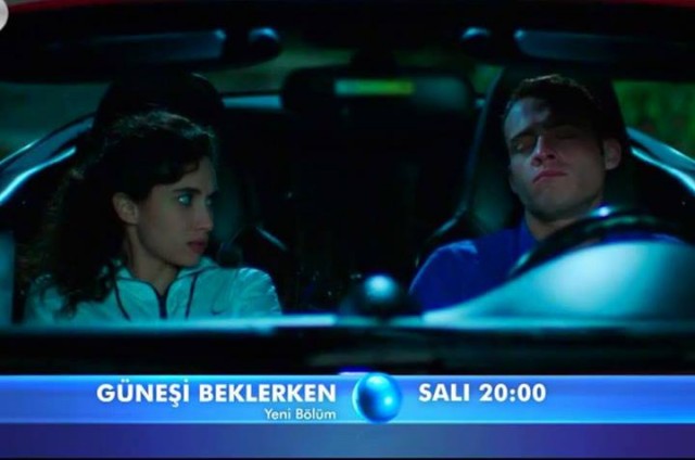 Hande Doğandemir Fotoğrafı