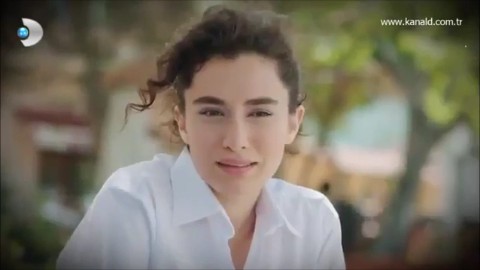 Hande Doğandemir Fotoğrafı