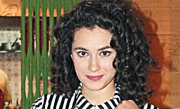 Hande Doğandemir Fotoğrafı