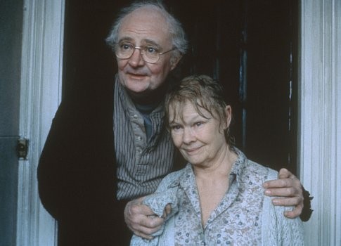 Jim Broadbent Fotoğrafı
