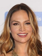 Fabiola Campomanes fotoğrafı