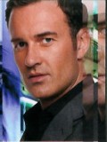 Julian McMahon fotoğrafı