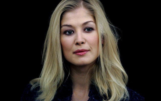 Rosamund Pike Fotoğrafı