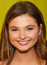 Stefanie Scott fotoğrafı
