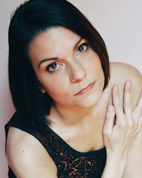 Gina Hernandez Fotoğrafı