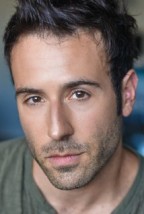 Coby Ryan McLaughlin fotoğrafı