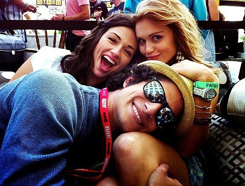 Crystal Reed Fotoğrafı