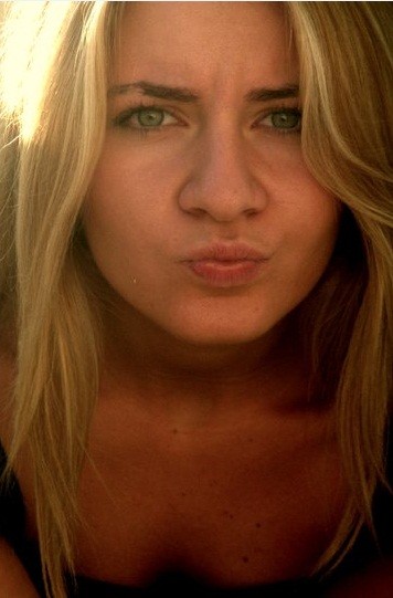 Ecem Kanun Fotoğrafı