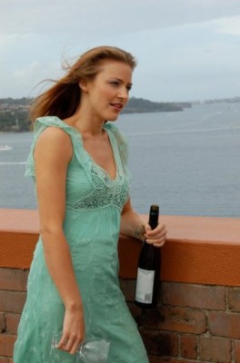 Tabrett Bethell Fotoğrafı