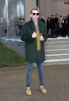 Jamie Campbell Bower Fotoğrafı