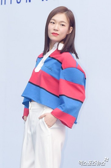 Han Ye-ri Fotoğrafı