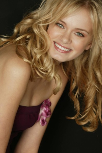 Sara Paxton Fotoğrafı