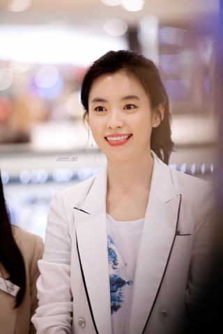 Han Hyo-joo Fotoğrafı