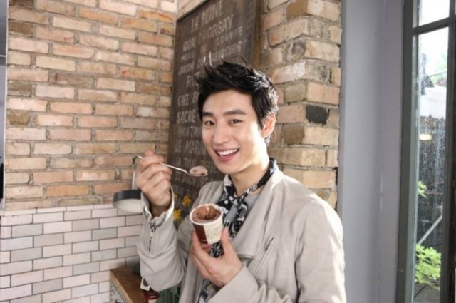 Lee Je-hoon Fotoğrafı