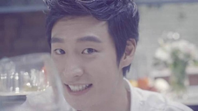 Lee Je-hoon Fotoğrafı